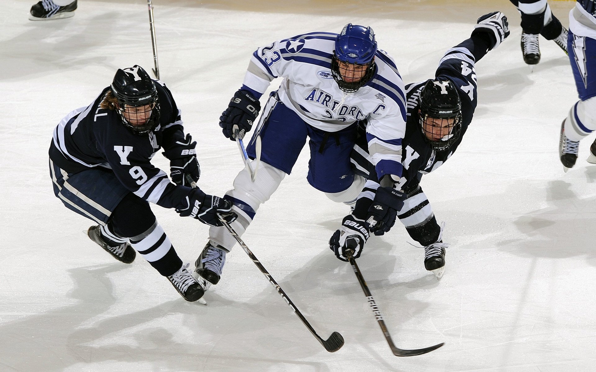 体育科技创新推动中国青少年篮球竞技水平持续跃升，我国青少年篮球体校